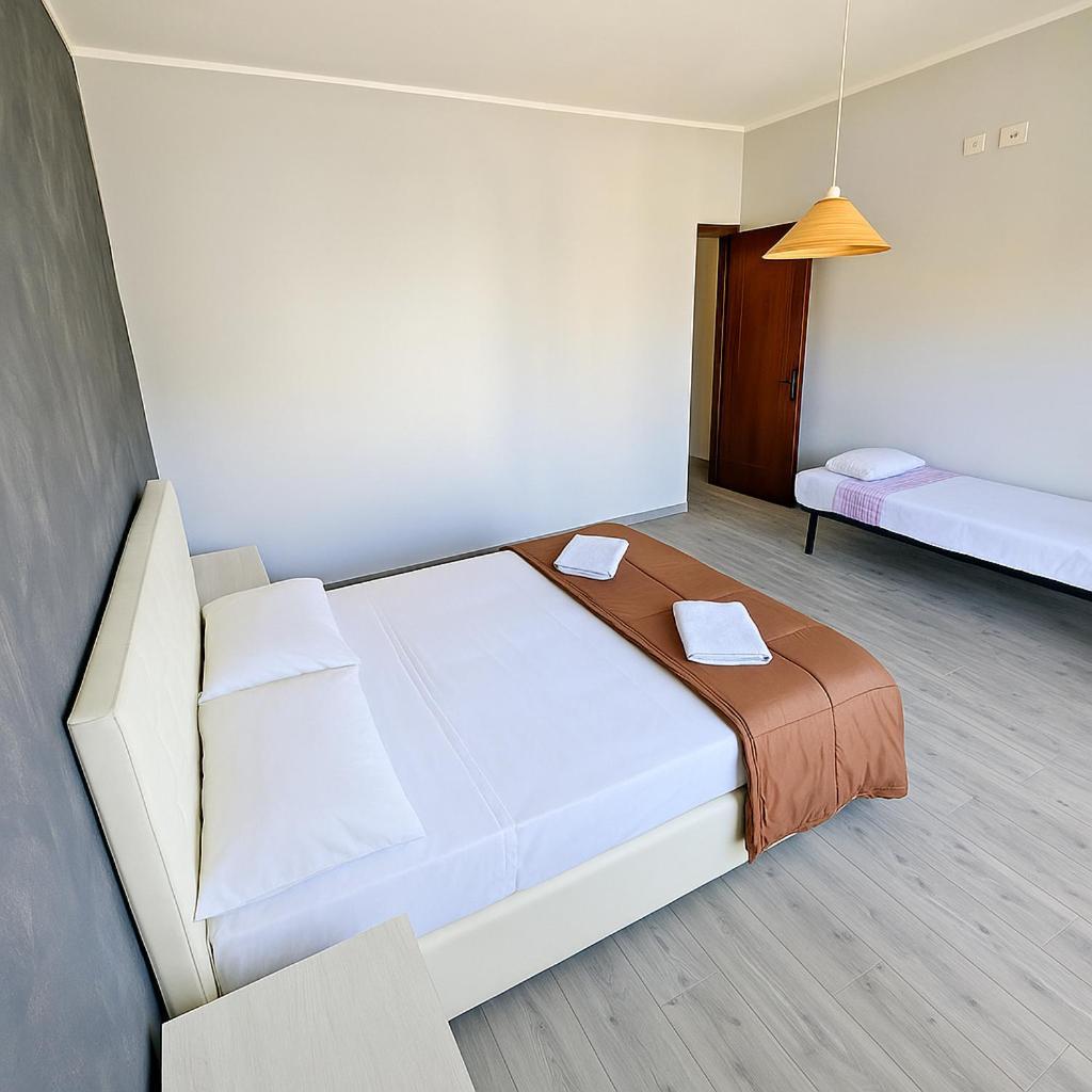 Etnapartment 2 Giardini Naxos Exteriör bild